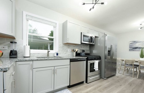 Wheaton House | Wheaton’s Best Getaway