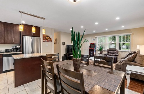 Wheeling House | Wheeling Rental