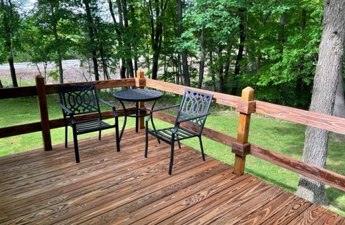 Frederick Cabin | Whispering Oaks Cabin 15033 Ray Rd , Rushville , IL 62681