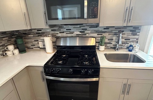 Egg Harbor City Cottage | Whispering Pines Cottage