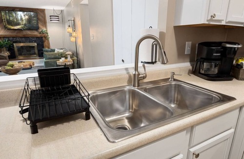 Orange Prairie Condo | Whispering Willow Retreat: 2BD 2BA Nature Oasis