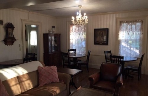 Nauvoo Apartment | Willard Richards Inn in Nauvoo
