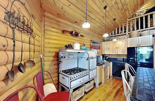 Crellin Cottage | Windy Acres by Taylor Made Deep Creek