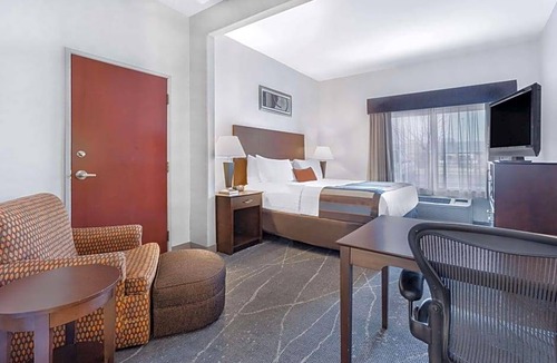Tinley Park Hotel | Wingate by Wyndham Tinley Park