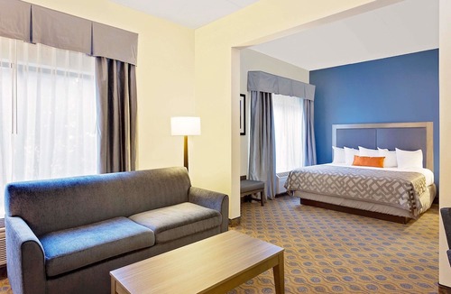Arlington Heights Hotel | Wingate by Wyndham - Arlington Heights