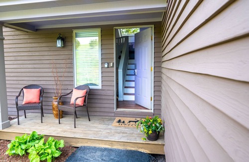 The Galena Territory House | Winter Sports/Fireplace/Owner Club Access/Steps to Pool!