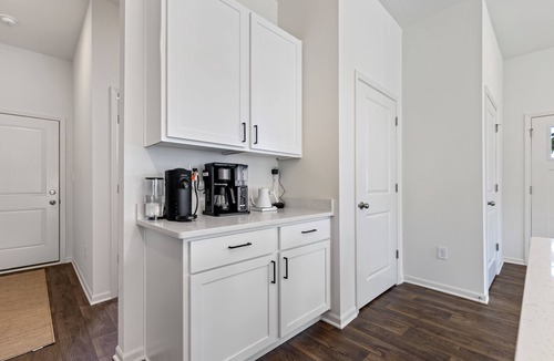 Solon Mills Condo | Wonder Lake Elegance: Serene 2BR Townhome Retreat