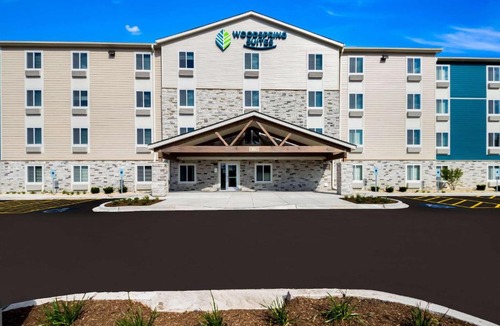 Addison Hotel | WoodSpring Suites Chicago Addison