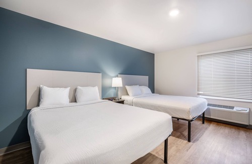Libertyville Hotel | WoodSpring Suites Libertyville - Chicago