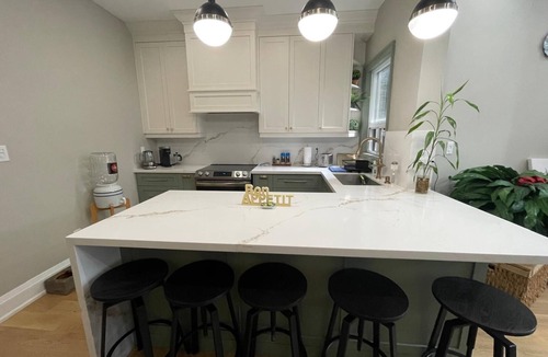 Parkdale House | World Cup Toronto Stay | Stylish 2BR in Roncesvalles/Easy Transit BMO/Yard/BBQ