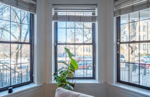Wrigleyville Bed & Breakfast | Wrigleyville Suites Room 5