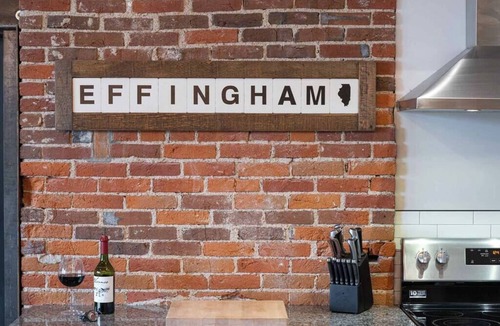 Effingham Apartment | XCHNG 4 Apartments Downtown. Side by Side.