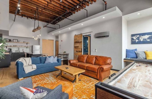Effingham Apartment | XCHNG 4 Apartments Downtown. Side by Side.