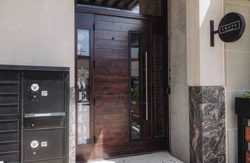 Effingham Apartment | XCHNG Unit D. Studio Apartment in Heart of Downtown, XCHNG Studio