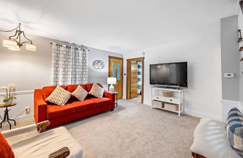 Yorkville House | Yorkville Rental