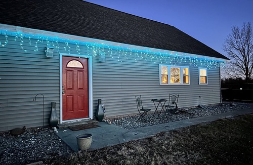 Fowler Cottage | Your home away from home in the Country