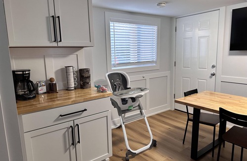 Arlington Heights House | Your perfect stay! Fenced yard, pets, infants, families welcomed!