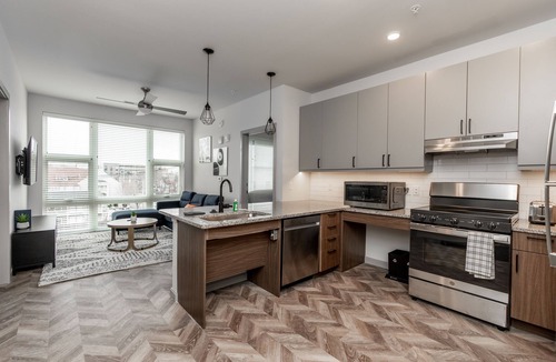 Urbana Apartment | Yugo Guest Suites