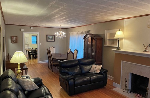 Brookfield House | Zoo Holiday Retreat beautiful home with parking, near train into Chicago.