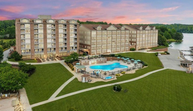 #344 Pointe - 2 Bedroom Lakefront Condo at Mariners SML