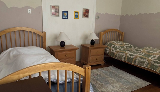 affordable nice room in the house on the superb of Philadelphia