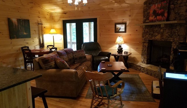 Be Our Guest w/PICNIC TABLE, grill on larger porch with fire pit ring and chairs