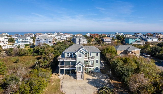 Beachnuts Too: Pet Friendly, Oceanside, Private Pool and Hot Tub