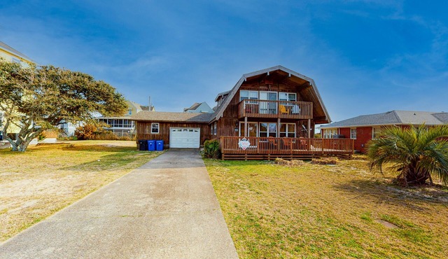 Beautiful house w/Shared Pool, Private Washer/Dryer, Central AC, Free WiFi