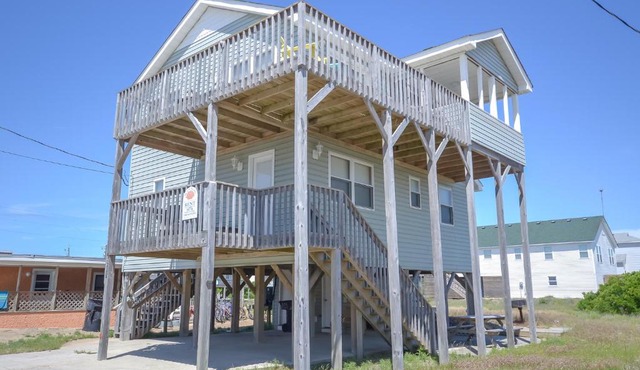 Byrd's Nest - KDH MP 6, Ocean Views, 200 Yards to the Beach