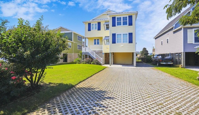 CH219C- Beautiful Canal front - Kill Devil Hills - Saturday Check In!