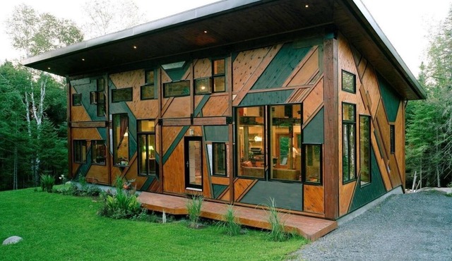 Chalet with unique and spectacular architecture!