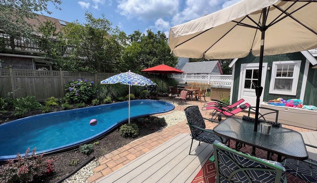 Charming 7-bedroom house with WiFi, AC in Beach Haven