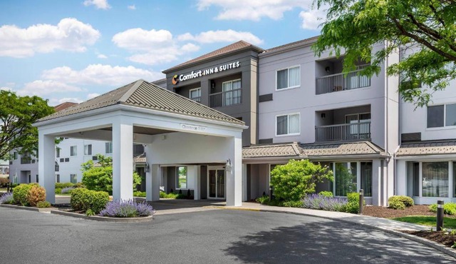Comfort Inn & Suites Bethlehem Lehigh Valley Airport