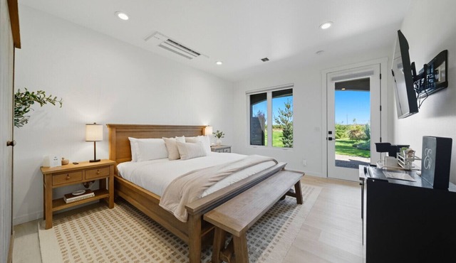 Concetta`s Suite - Private 10 Acre Vineyard