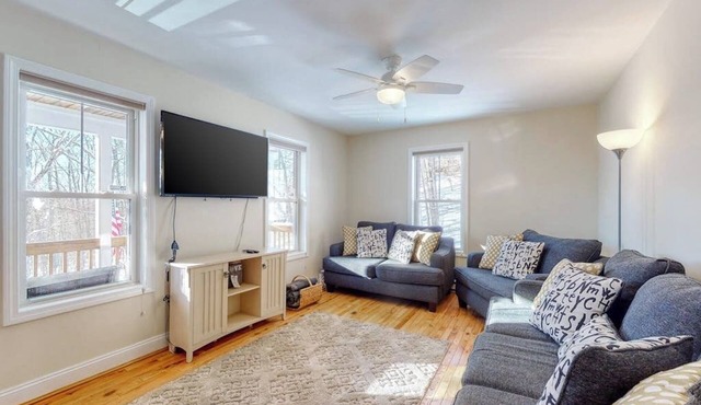 Dog-friendly home with large deck, AC, grill, fireplace & beach access