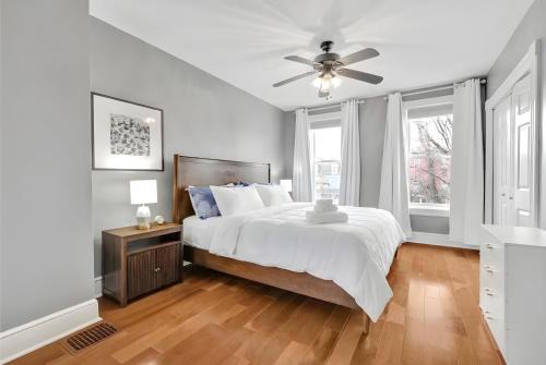 Downtown Lancaster Luxury 4BR - Garage & Parking
