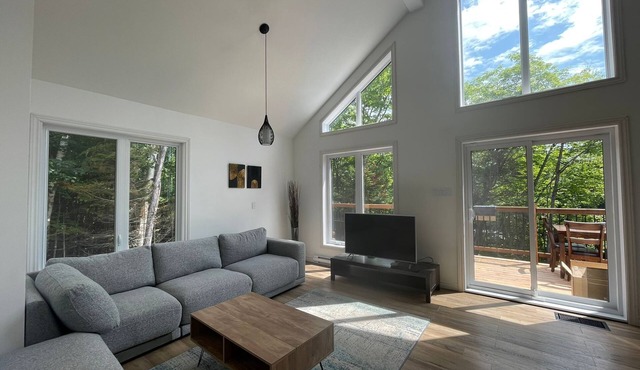 Entire chalet with Spa near Lake & Beach
