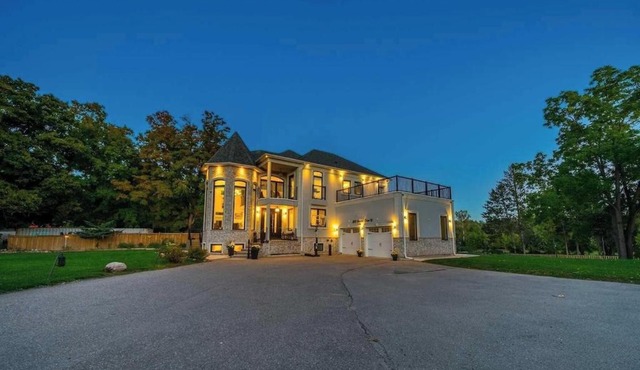 Getaway for Weddings, Gatherings & Group Stays- Perfect Place for Celebration