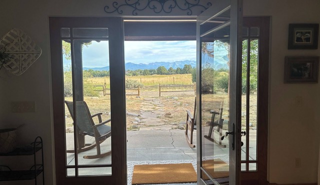 Glorious Mountain Views at Setting Sun Ranch