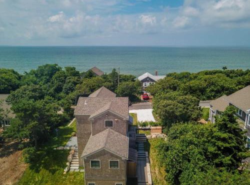 Gorgeous Architectural Home w Water Views