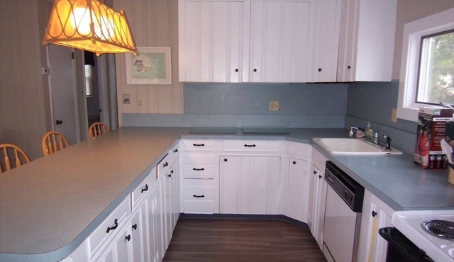 Hanson Realty Cottage