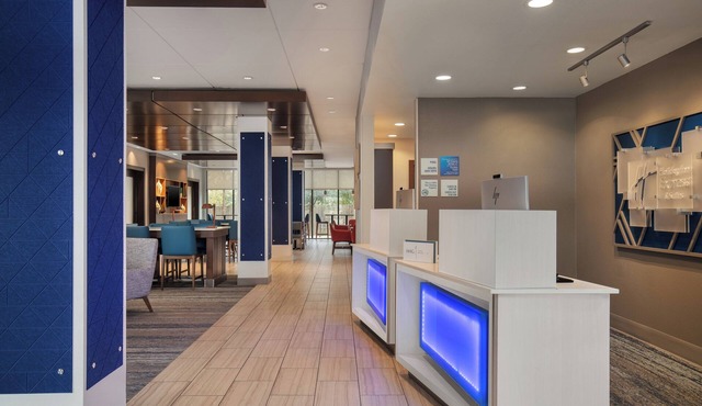 Holiday Inn Express & Suites-Dripping Springs - Austin Area by IHG