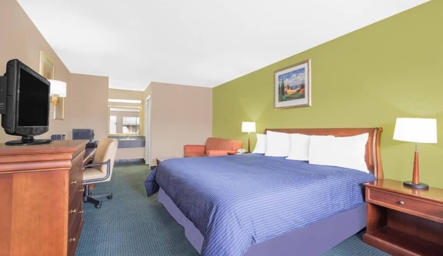 Hotel Express in Anniston