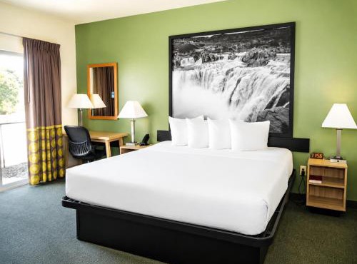 Hotel Salmon