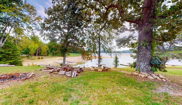 Lakefront getaway with firepit, deck, & peaceful location - fisherman's delight