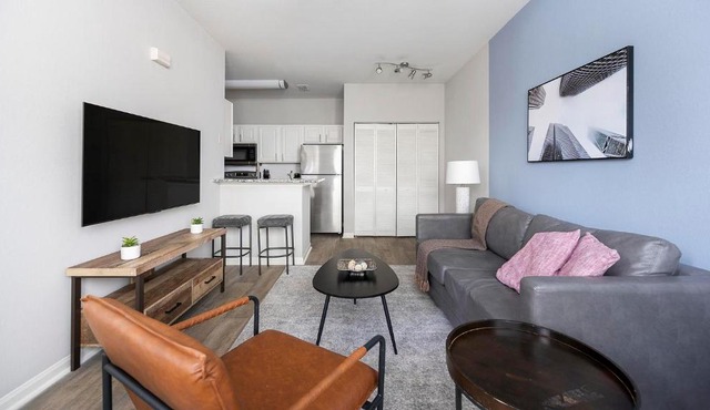 Landing Modern 1BD Clubhouse Gym
