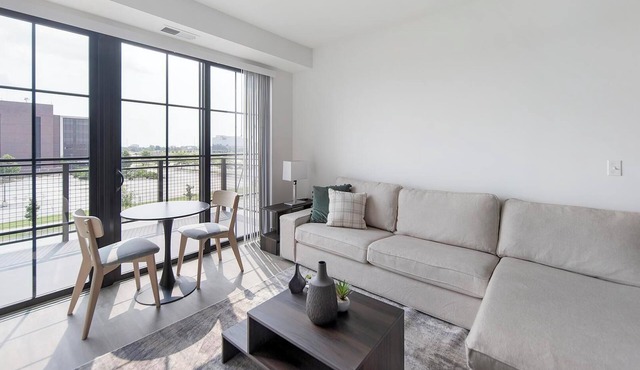Landing | Modern 1BD, Clubhouse, Yoga Studio