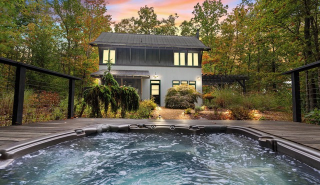 Modern cabin - private mountaintop location, hot tub, outdoor shower, fireplace