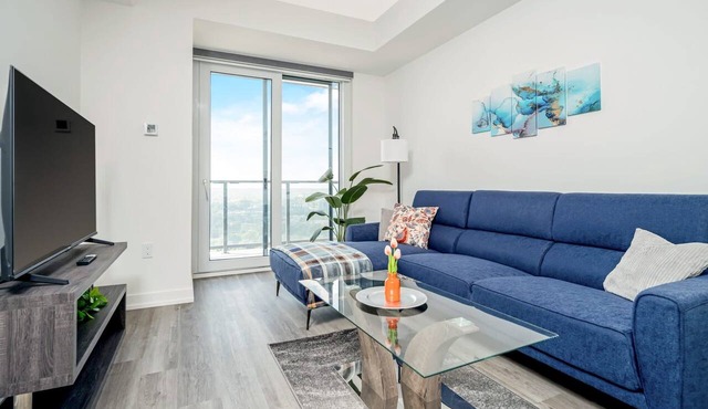 Modern High-Rise 24th Floor Condo w Private Patio