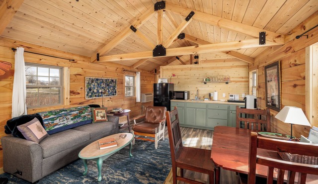New! Riverfront on Gallatin | Pet Friendly Cabin Sleeps 4 | Fishing + Bozeman Access